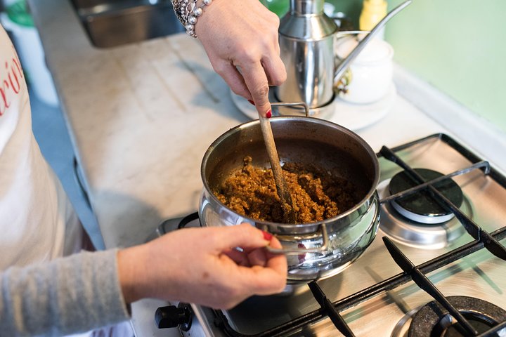 Cesarine: Market Tour & Cooking Class at Local's Home in Asti