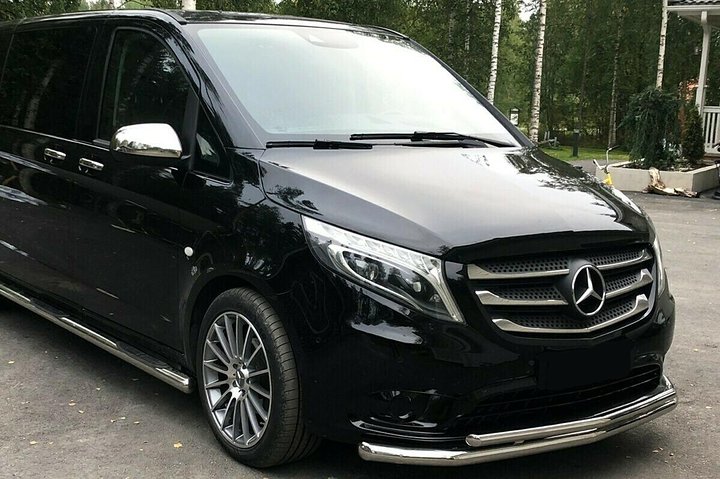 Ski Resort Transfer: Chambery Airport CMF to Courchevel in Van