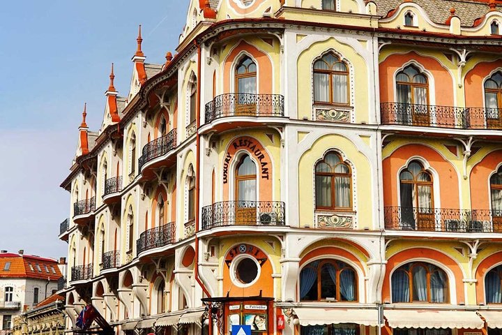 3-Hour Cultural Walking Tour of Oradea