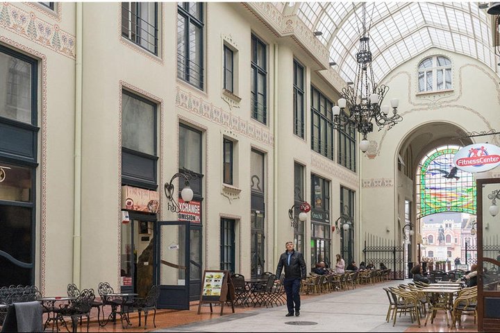 3-Hour Cultural Walking Tour of Oradea