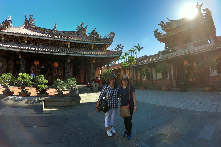 Private Custom Taipei Layover Tour from TPE airport