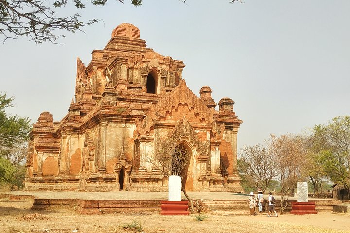 Private Bagan & Mount Popa Tour (2 Days)