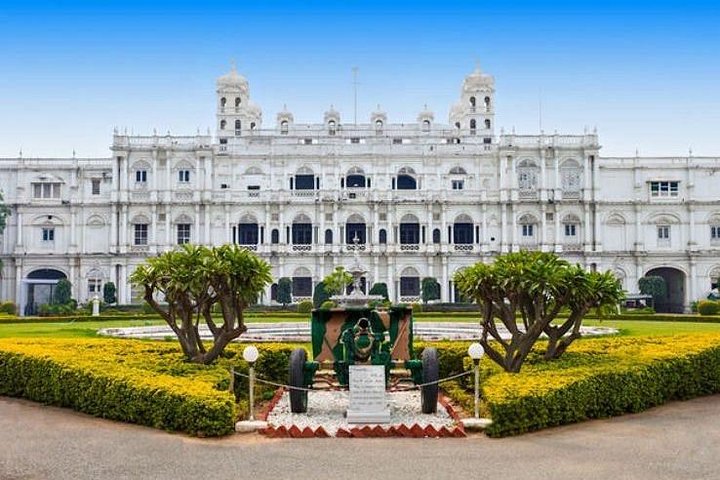 Gwalior tour with beautiful sites of historical monuments
