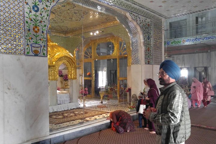 Gwalior tour with beautiful sites of historical monuments