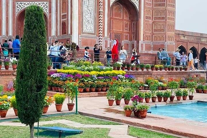 Gwalior to Agra Perfect day Tour Private