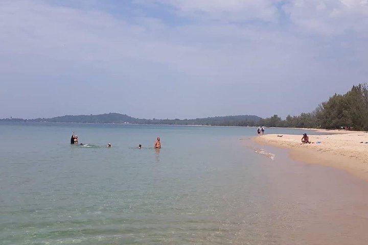 Explore the North of Phu Quoc island by Classical Army Jeeps