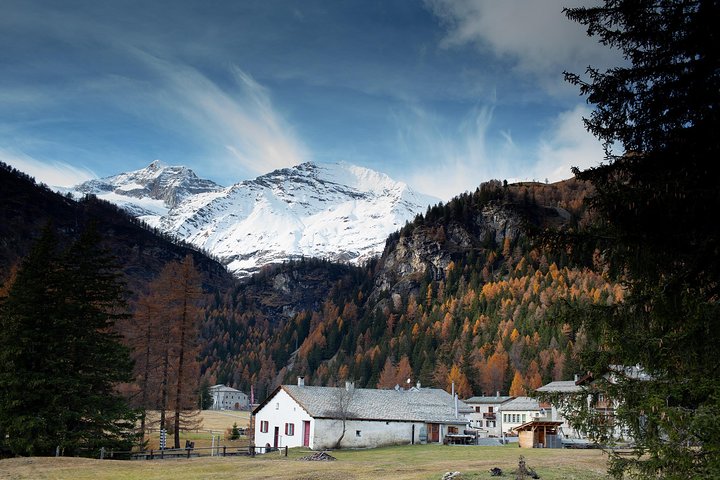 Swiss Alps Bernina Red Train and St.Moritz Tour from Milan