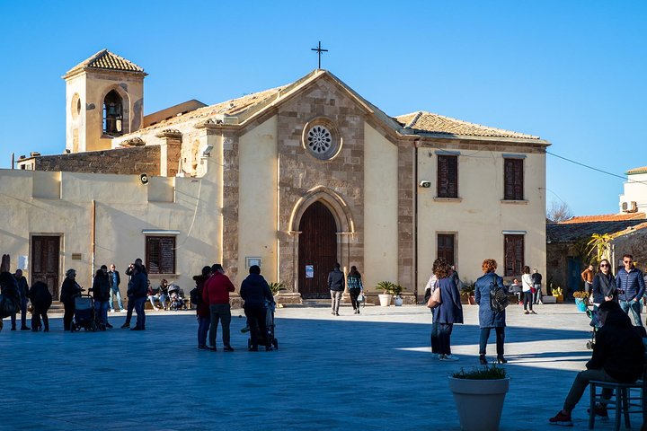 Noto, Portopalo and Marzamemi tour from Syracuse with private driver