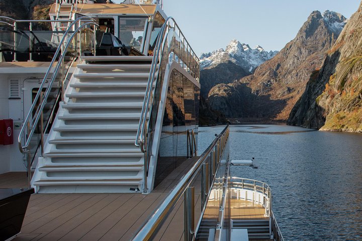 Lofoten Island: Silent Trollfjord Cruise from Svolvær
