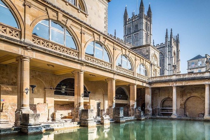 Roman Baths and Bath City Walking Tour
