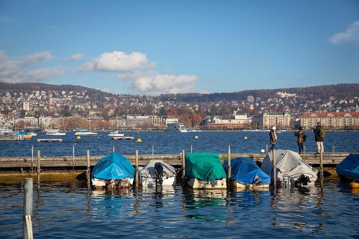 Best of Zurich Tour with Felsenegg Cable Car and Ferry Ride