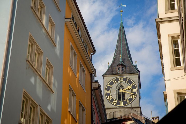Best of Zurich Tour with Felsenegg Cable Car and Ferry Ride