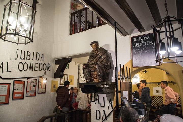 Madrid Tapas & Wine Tasting Food Tour – Small Group Local Bars