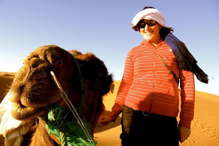 Merzouga: Overnight in luxury desert camp with Camel Ride, meals & sandboarding