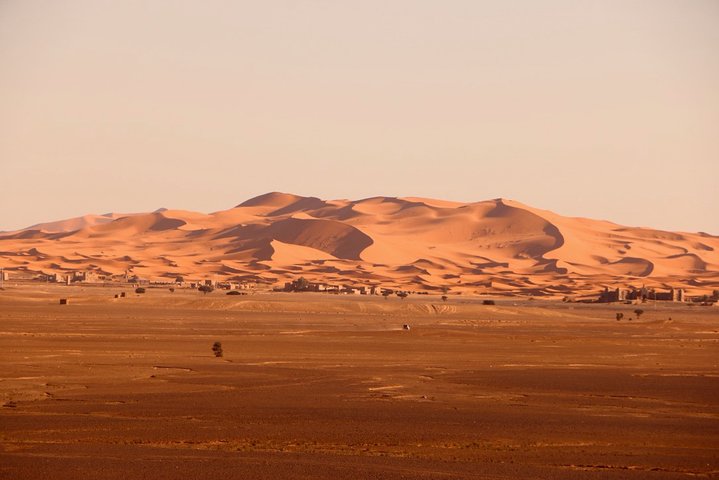Merzouga: Overnight in luxury desert camp with Camel Ride, meals & sandboarding