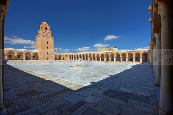 Kairouan and El Jem with optional Monastir Private Day Tour