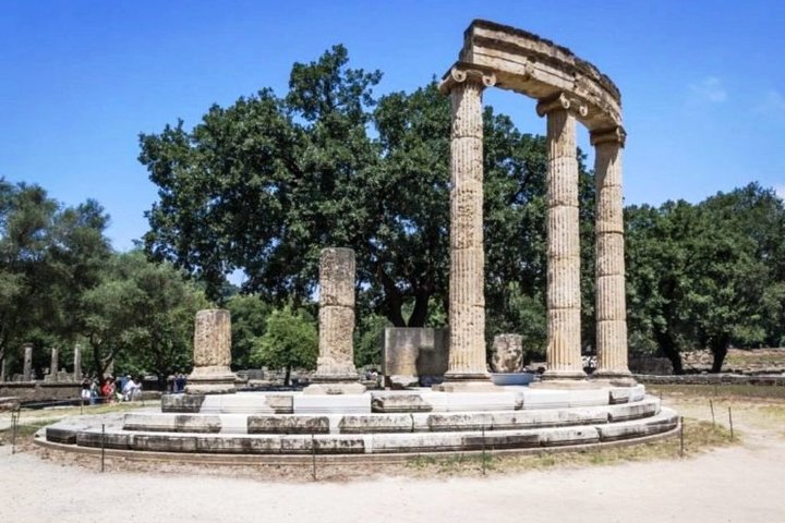 Ancient Olympia & Ancient Corinth Private LuxuryTour from Athens