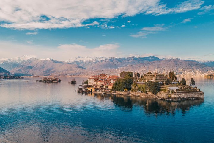 Stresa: Isola Pescatori and Isola Bella Hop-on Hop-off boat tour