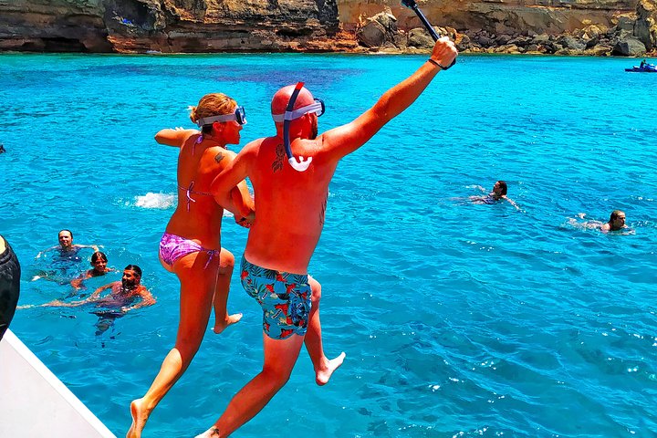 CRYSTAL WATERS SEA EXPERIENCE, from Figueretas