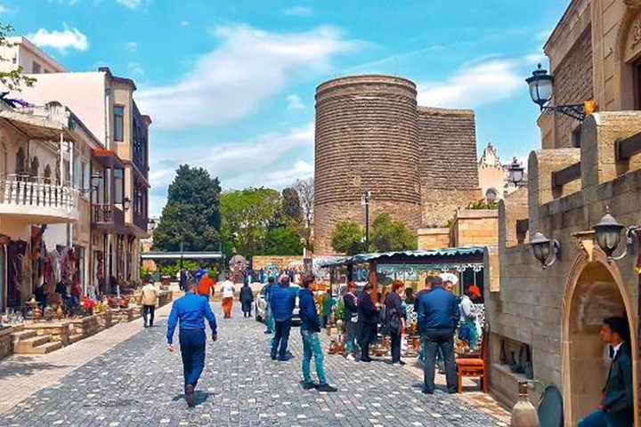 Old and Modern Baku Tour ( Day & Night Time)