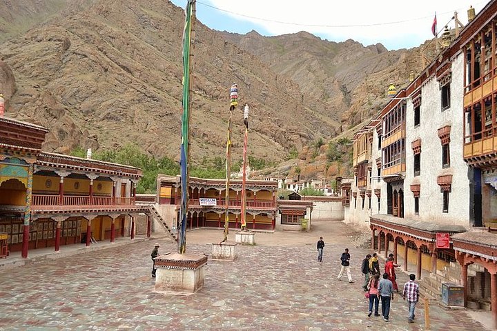 Full Day Leh Monasteries Tour (Shey, Thiksey & Hemis)