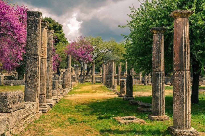 Ancient Olympia & Ancient Corinth Private LuxuryTour from Athens