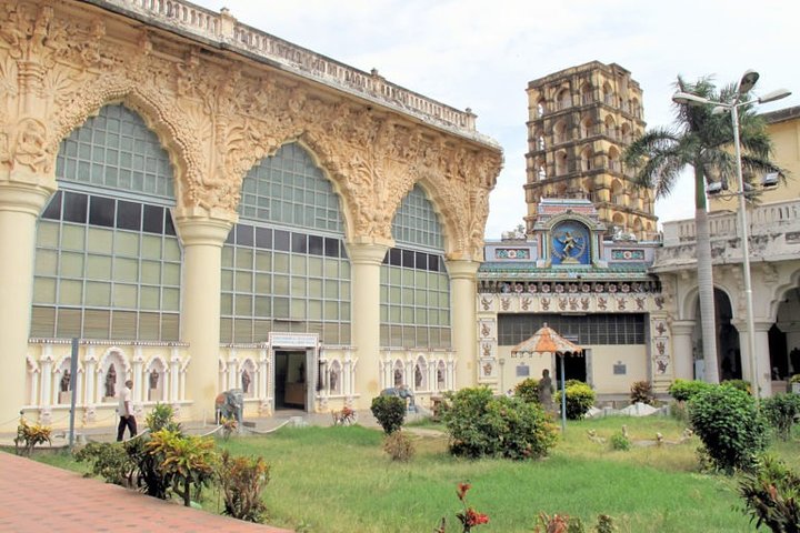 One-Day Tour from Madurai to Trichy and Thanjavur