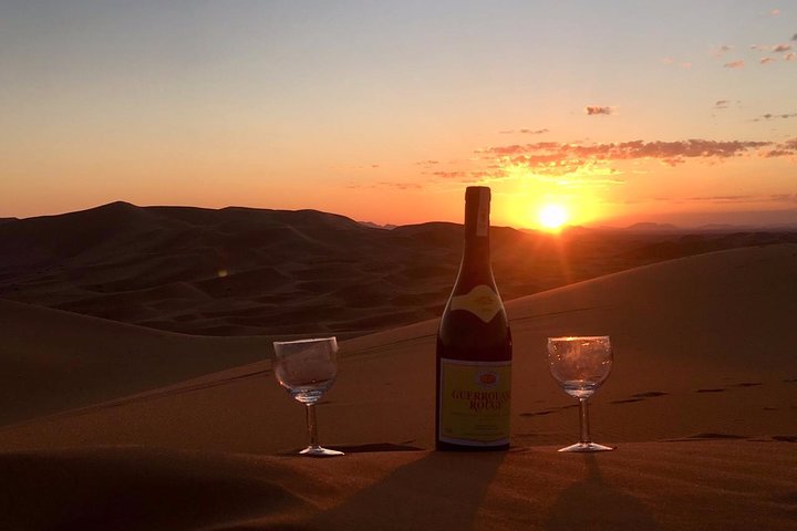 In Merzouga: Half day 4x4 Safari at Sunset with sandboarding in Erg Chebbi dunes