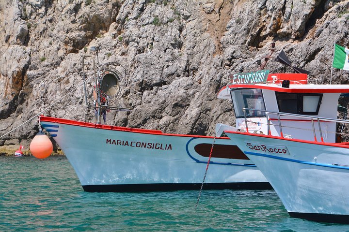 Tour - Mini Cruise at the Blue Grotto