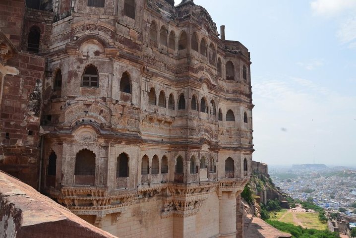 Mehrangarh Fort and Blue City Historic Tour with Local Guide