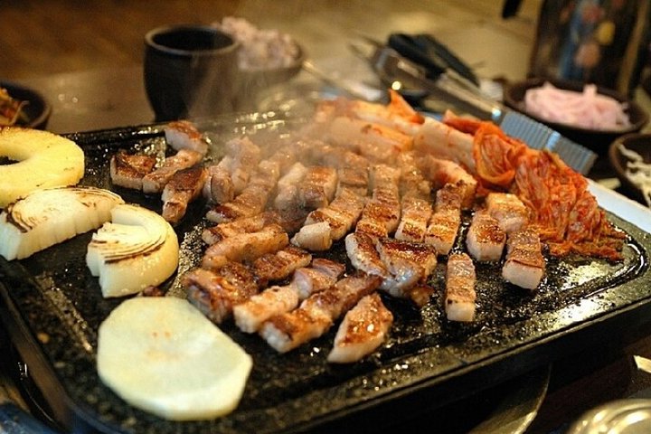 Full-day Customizable Private Seoul Highlight Tour