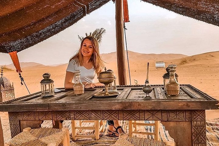 Merzouga: Overnight in Luxury Desert Camp with Camel Ride, meals & sandboarding