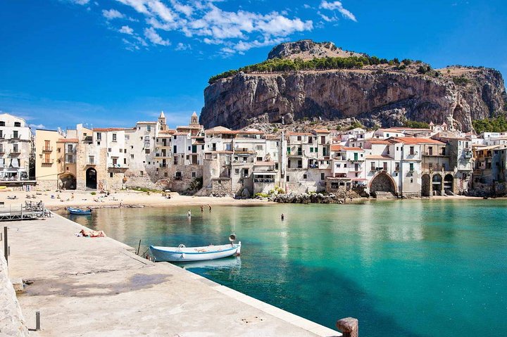 Private Transfer from Palermo Airport to Your Hotel in Cefalu