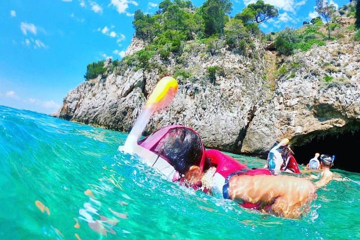"Riviera di Ulisse" tour from Sperlonga to Gaeta