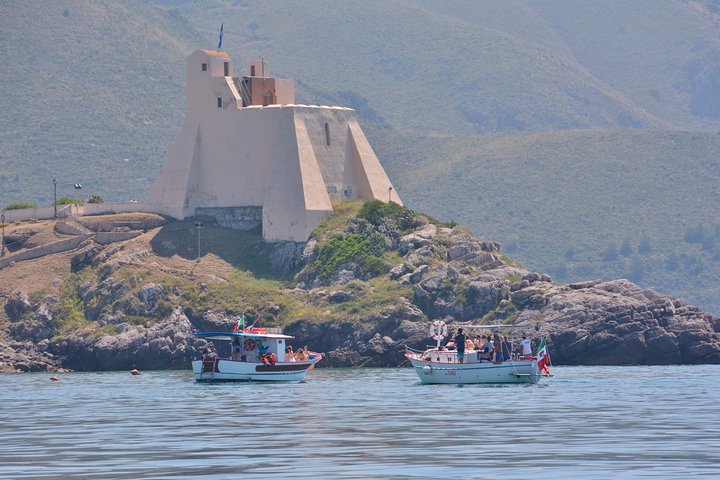 "Riviera di Ulisse" tour from Sperlonga to Gaeta