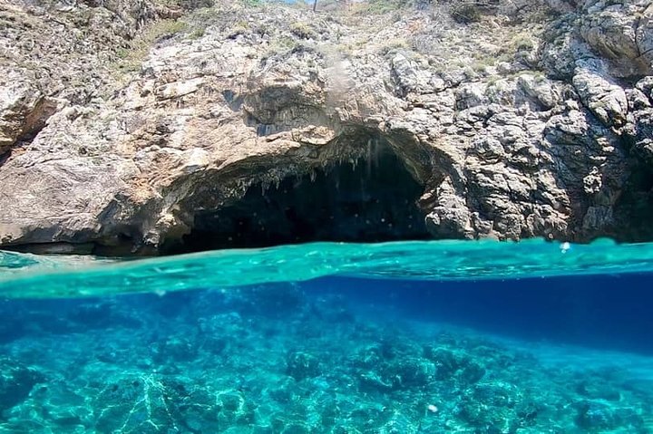 "Riviera di Ulisse" tour from Sperlonga to Gaeta
