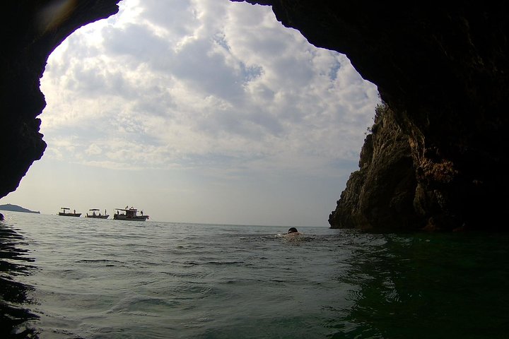 Gaeta Tour Riviera di Ulisse up to Sperlonga
