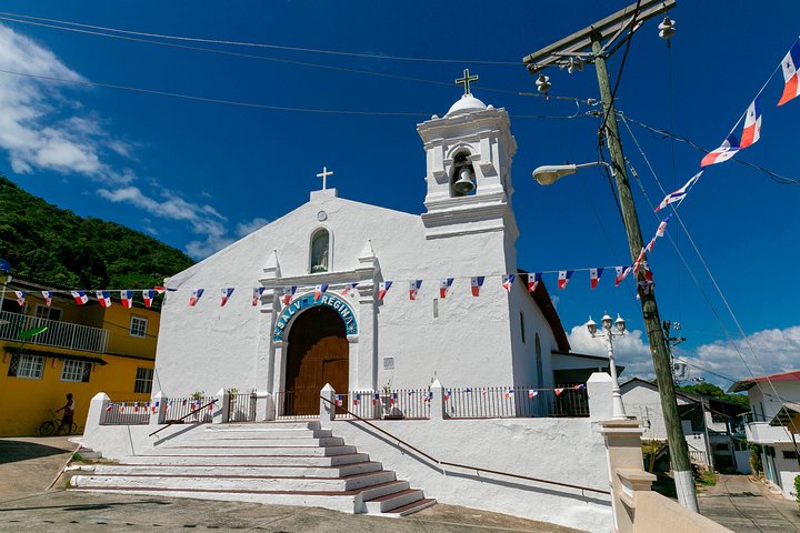 All Inclusive Taboga Island Catamaran Tour from Panama City