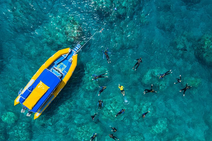 Ocean Rafting: Whitehaven Beach, Snorkelling & Hill Inlet Lookout