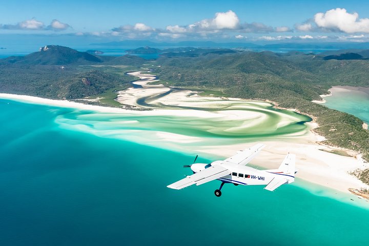 Fly Raft Package: Whitehaven Beach, Snorkel and Scenic Flight