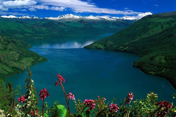 Full-Day Private Guided Tour to Heavenly Lake of Tianshan