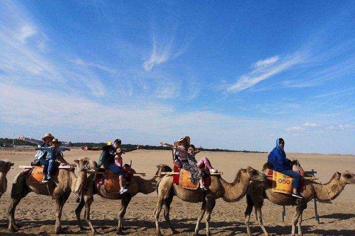 1-Day Dunhuang Tour to Crescent Lake,Mogao Grottoes and Shazhou Night Market