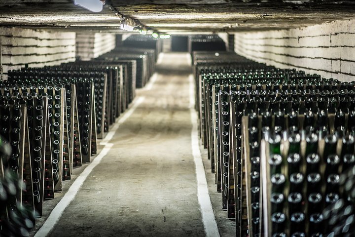 4 Hours Cricova Winery Tour with Tasting
