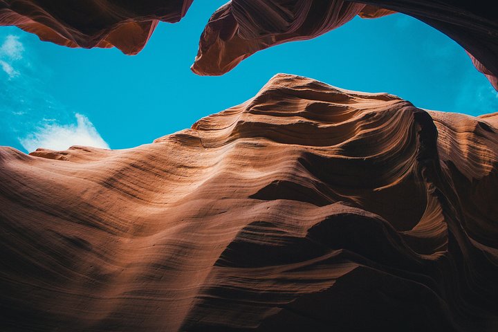 Antelope Canyon & Horseshoe Bend Day Tour with Lunch, Free WiFi