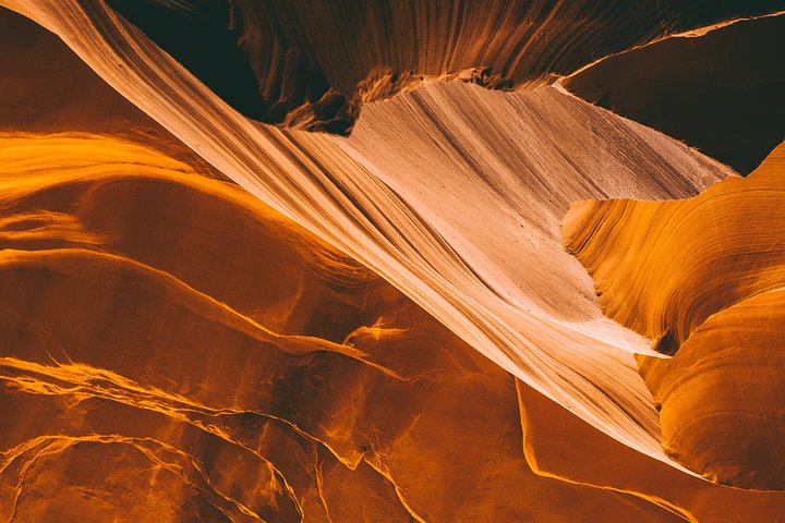 Antelope Canyon & Horseshoe Bend Day Tour with Lunch, Free WiFi