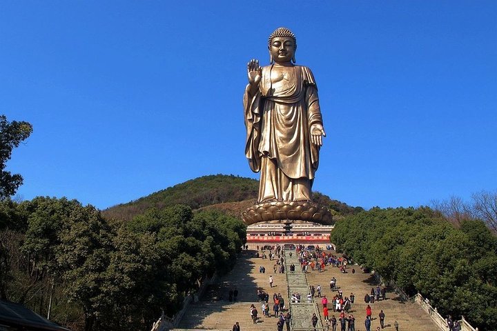 Wuxi Lingshan Buddhist Scenic Spot and Tai Lake Private Tour