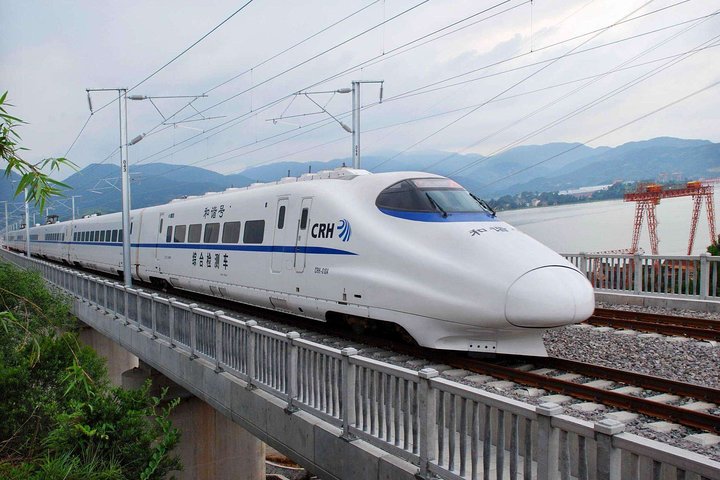 Private Arrival Transfer from Wuxi Railway Station to City Hotel