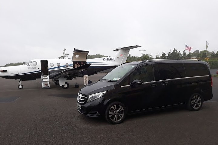 Ballygary Estate Tralee to Shannon Airport Premium Car Service