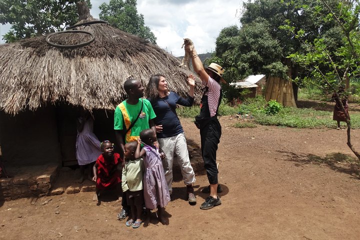 Private Community Tour of Masindi with Local Guide