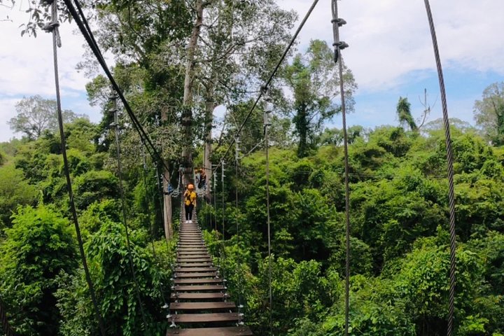 One Day Guided Tour: Kayaking, Zipline & Tubing In The Cave from Vang Vieng